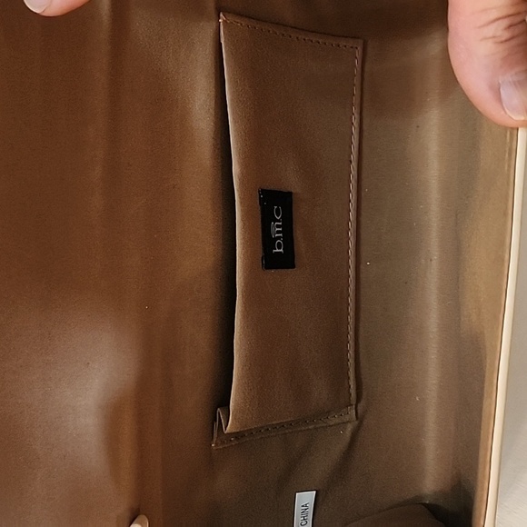 BMC Vegan Gold TONE Studded Two-Tone Cream and Caramel Clutch Wristlet EUC - Picture 16 of 16